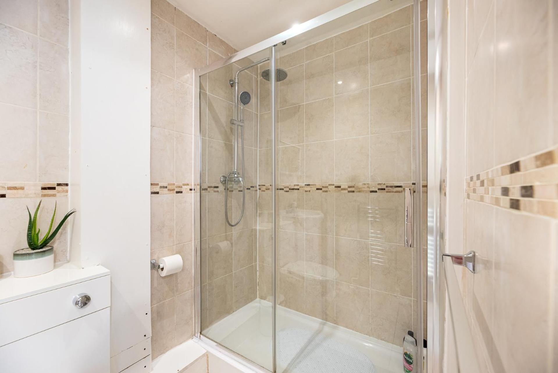 Lovely 3 Bed Apartment In The City Of Londres Exterior foto